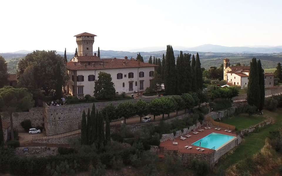 piscina em castelos Vicchiomaggio